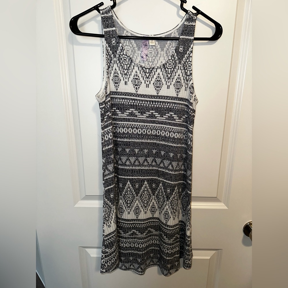 Alya dress, size small
